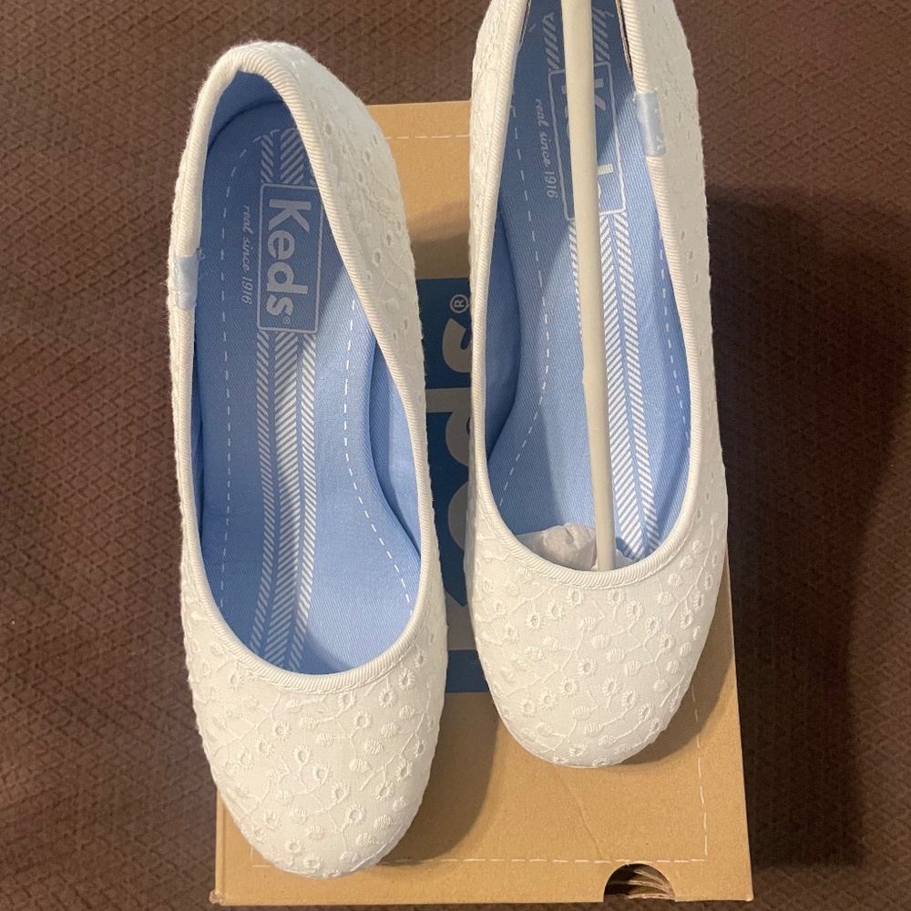 Damsel Eyelet White Wedges